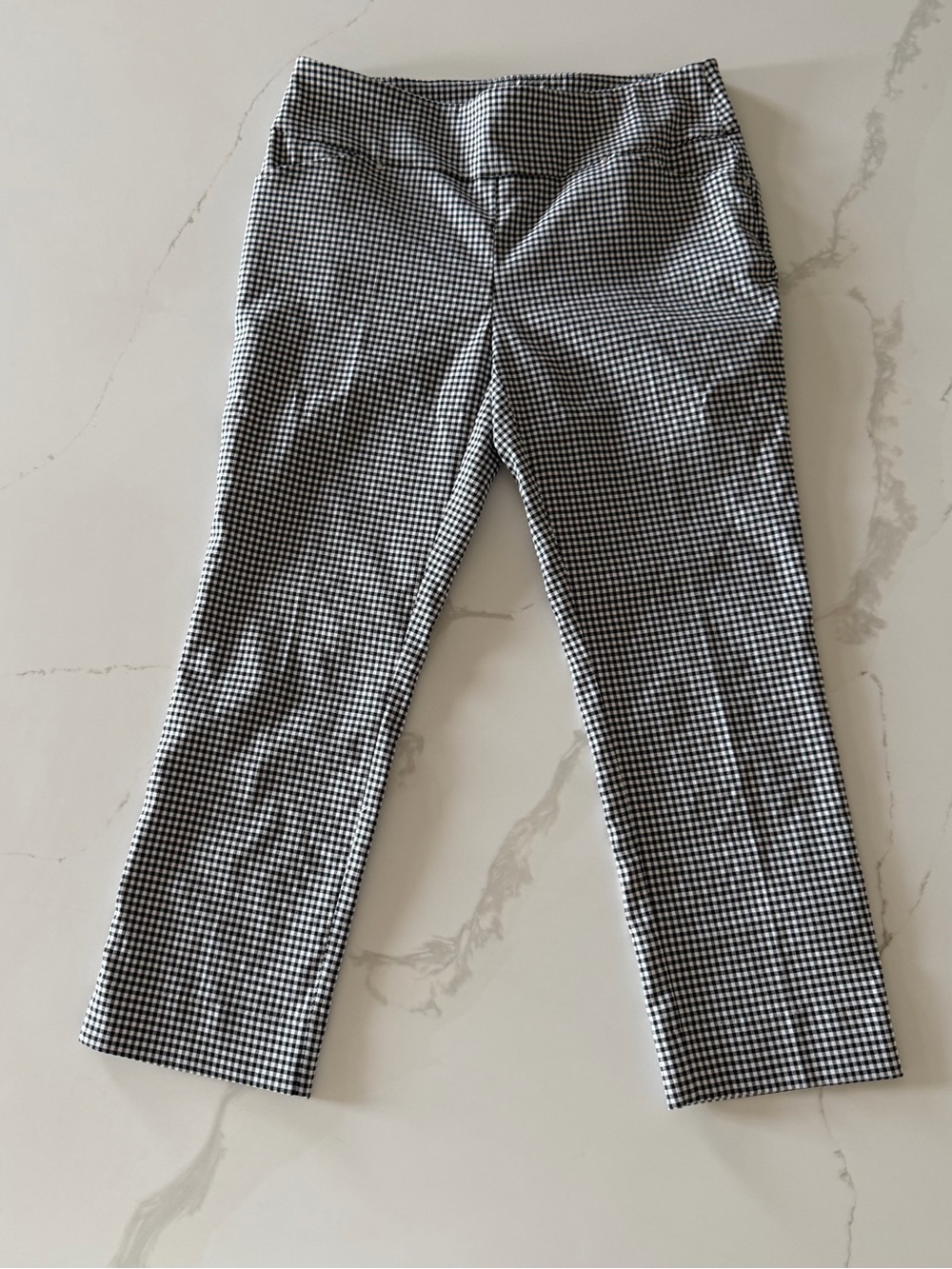 Black and White Gingham Stretch Capri Pants